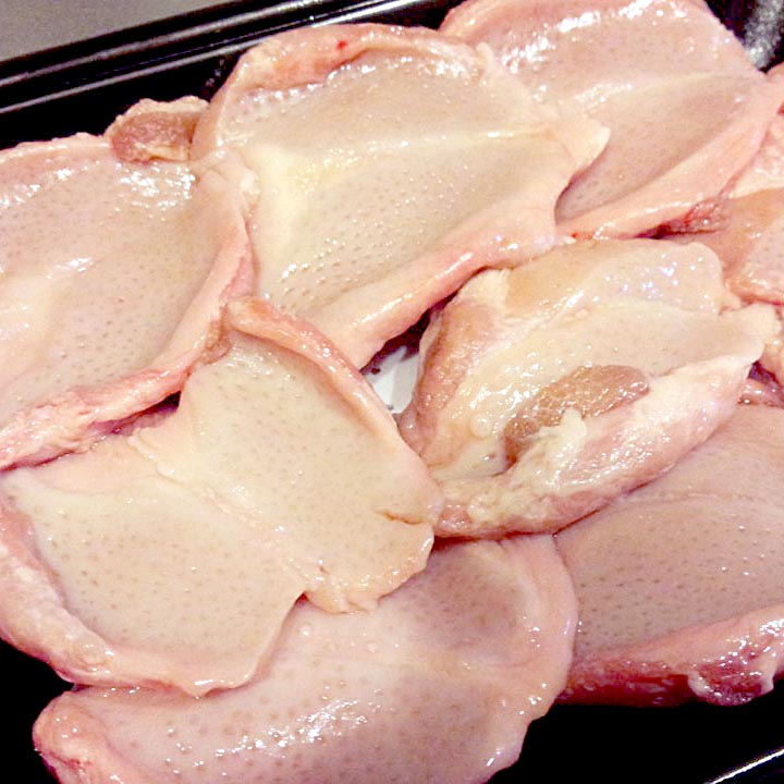 チグチ／のどがしら／のどもと（豚もつ）